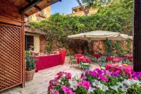 Rome Garden Hotel Отели в г. Пномпень