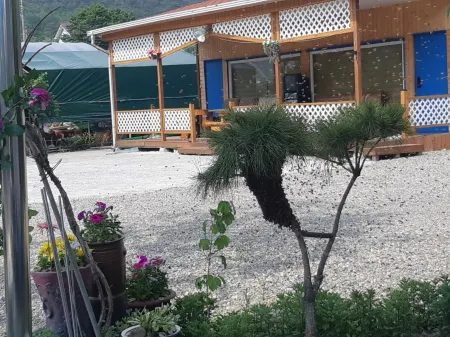 Yeongwol Donggang Star Pension Отели рядом с достопримечательностью «Byeolmaro Observatory»