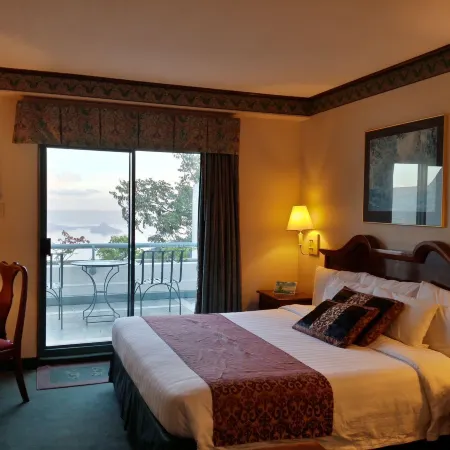 Real Family Hotel Tagaytay (formerly Days Hotel Tagaytay)