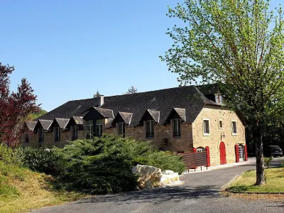 Logis Hôtel Auberge de Cartassac Các khách sạn ở Martel