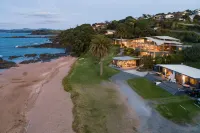 Golden Sand Beachfront, Cable Bay Stays, Cable Bay, Northland Các khách sạn ở Mangonui