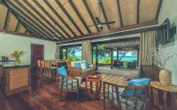Nautilus Resort - พร้อมอาหารเช้า