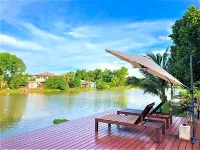Thararin Villa Hotels in Doem Bang Nang Buat District
