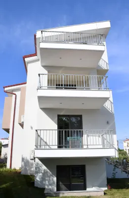Theano Luxury Suites - 3-Star