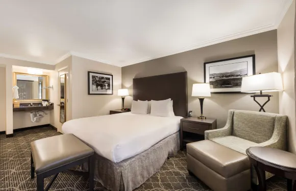 丹維爾梧桐貝斯特韋斯特酒店