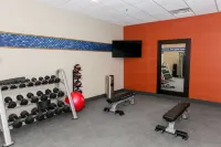 Hampton Inn and Suites Lafayette Medical Center - Gym