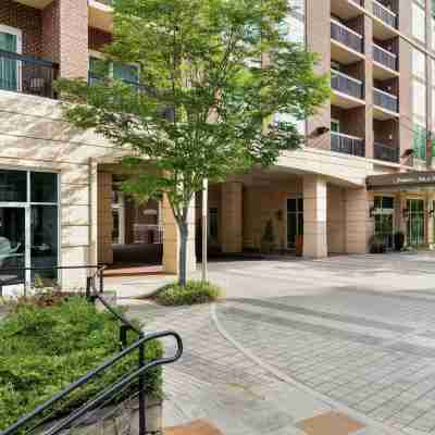 Hampton Inn & Suites Greenville-Downtown-RiverPlace Hotel Exterior