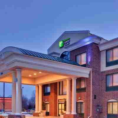 Holiday Inn Express & Suites Detroit-Novi Hotel Exterior