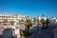 Abril Plaza de España Boutique - Mountain view