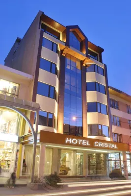 Hotel Cristal Hotel dekat Colonia Suiza