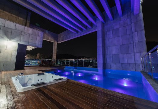 알앤비비지니스호텔