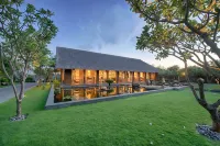 Naman Retreat Hotels in Hoa Hai