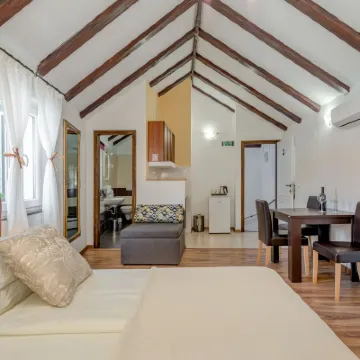 Guesthouse Imperator Hotels near Old Split