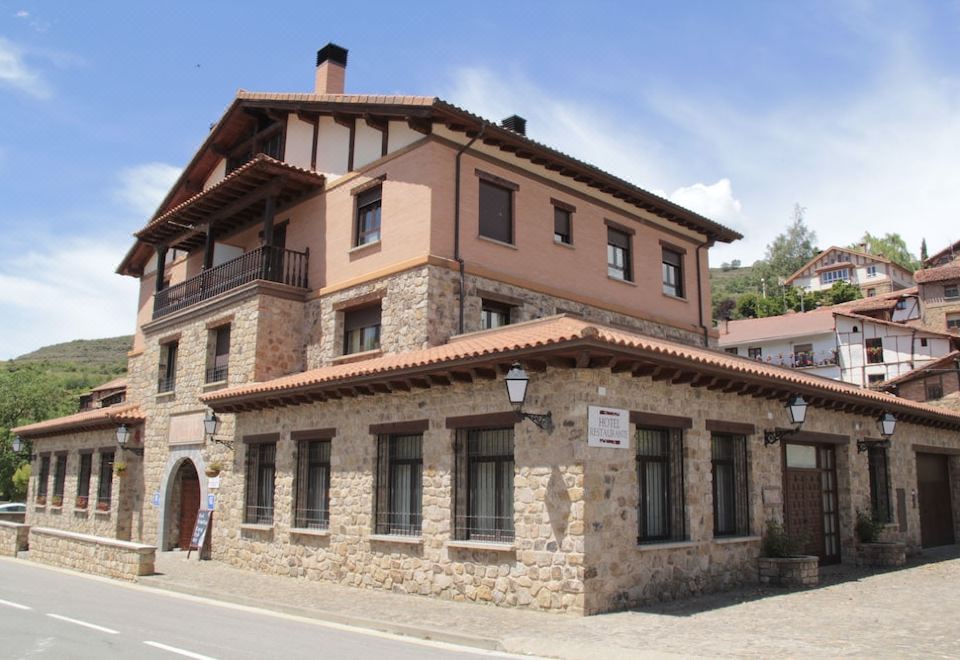 hotel overview picture