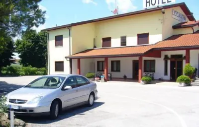 لوكاندة زابوتو Hotels near Casoni della Fogolana