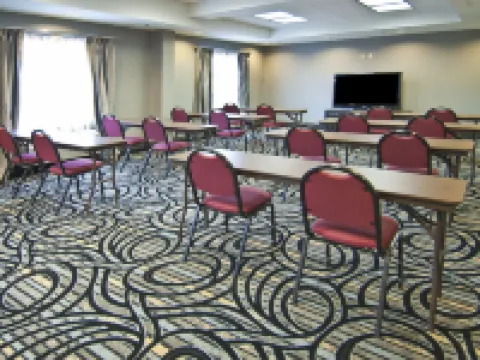 Holiday Inn Express & Suites JACKSON/PEARL INTL AIRPORT by IHG Hotels in Pearl