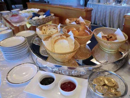 Hotel Heritage Hanno Sta. Отели рядом с достопримечательностью «Saitama Medical University»