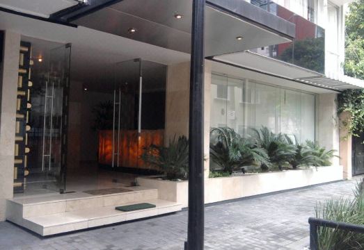 스위트 파리올리 객실