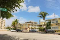 Beach Place Hotel Các khách sạn ở Surfside