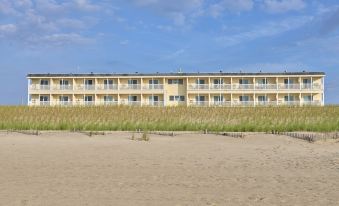Drifting Sands Oceanfront Hotel