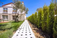 Rebetiko Hotel