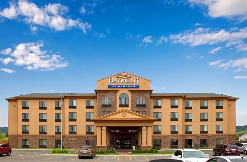Baymont Inn & Suites by Wyndham Sturgis