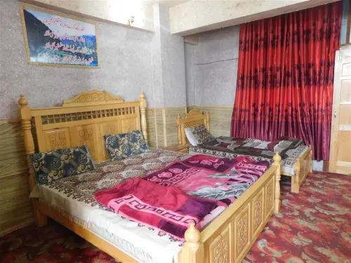 Lalazar Hotel