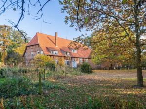 Historischer Fachwerk-Bauernhof in Hohnebostel,