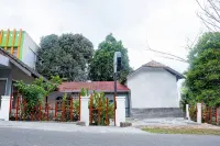 Kirribilli Guest House Syariah Hotel dekat Alaska Park Banjarbaru