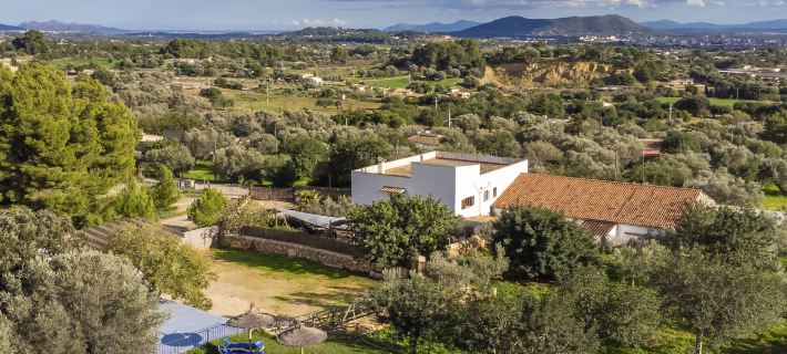 Can Passos Hotels in Selva