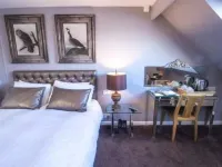 The Old Red Lion Inn Hotel a Haverhill