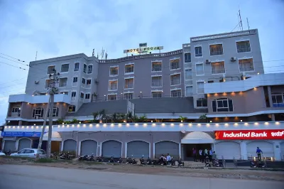 Hotel Pooja International Hotels in der Nähe von Star Cricket Play Ground