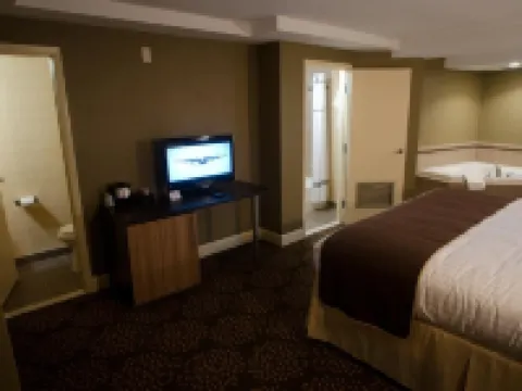 Aashram Hotel by Niagara River Hotéis em Niagara County