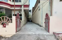 Pitambra Vishranti Grah Hotels in Datia