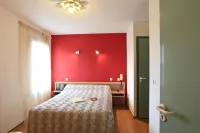 Logis Hotel Spa Restaurant le Provence