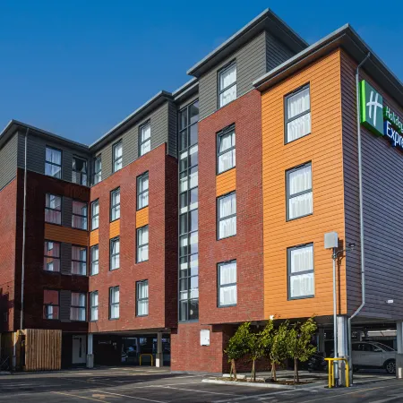 Holiday Inn Express FLEET by IHG Отели в г. Флит