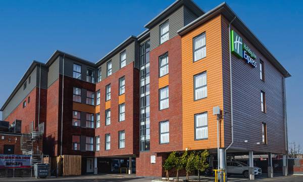 Holiday Inn Express Fleet by IHG