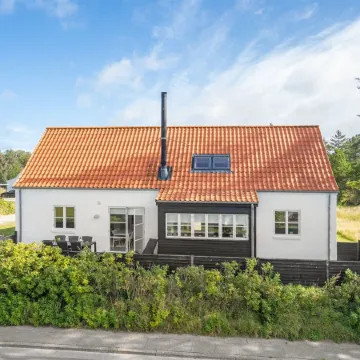 "Henke" - 500m from the Sea