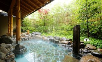 Kyoto Arashiyama Onsen Kadensho (Kyoritsu Resort)