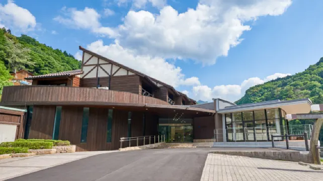 穴吹藍色別墅酒店