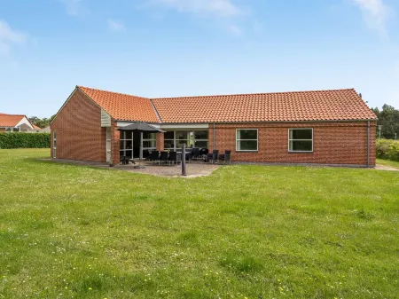 "Fengur" - 330m from the Sea Отели в г. Humble