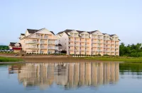Cherry Tree Inn & Suites Hotels in East Bay Township