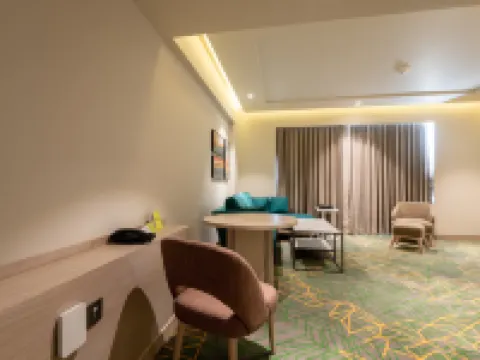 โรงแรมฮอลิเดย์ อินน์ กาตรา ไวชโน เทวี บาย IHG โรงแรมในกัตรัช