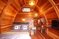 Plaiphu Pool Villas Hotels in Kapong