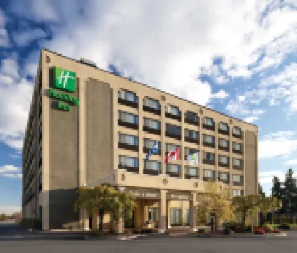 Holiday Inn MONTREAL-LONGUEUIL by IHG