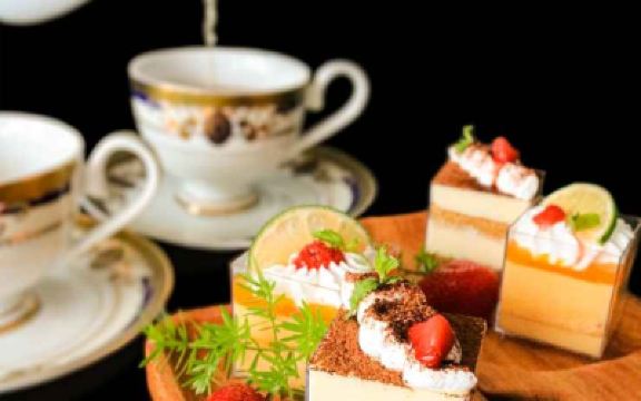 Cuisine Hotel Del Luna Photo