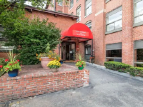 Econo Lodge Hotels in Hillsborough County