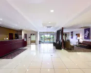 Comfort Suites University