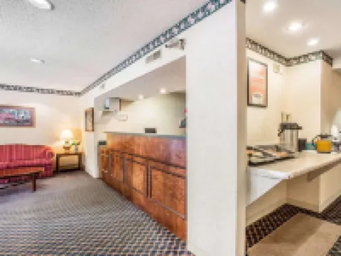 Econo Lodge Hotel di Berkeley County