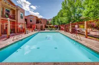The Gonzo Inn - Pool